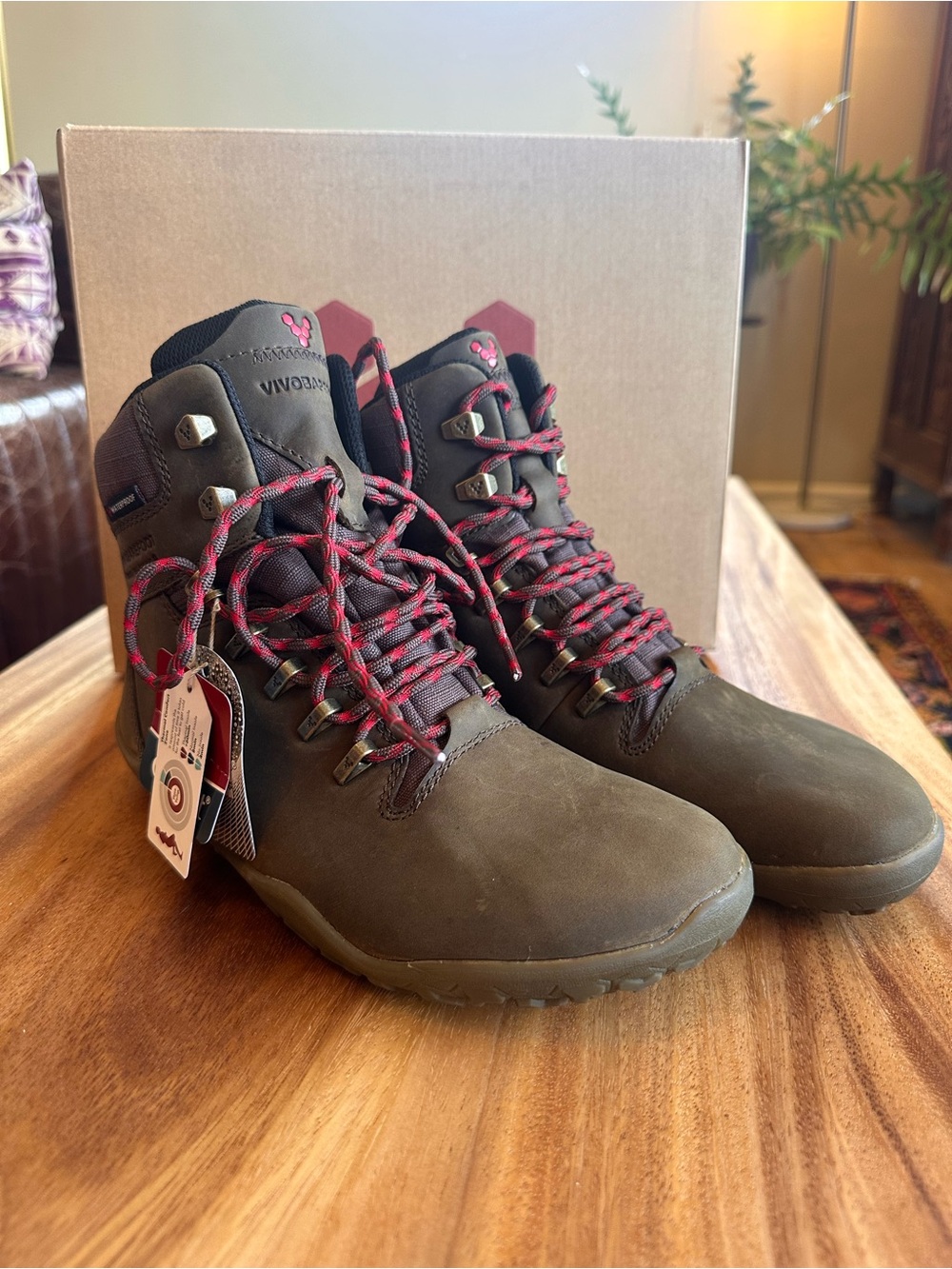 Vivo barefoot women’s Tracker 37